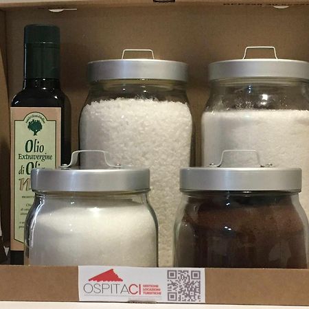 Ospitaci Appartamenti Viale Mezzetti 폴리뇨 외부 사진
